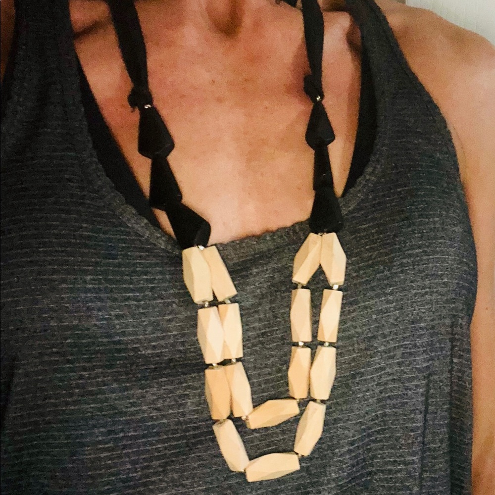 Ann Taylor tie necklace